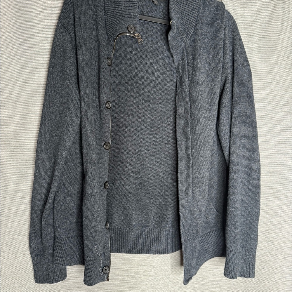 Men's Gray Sweater